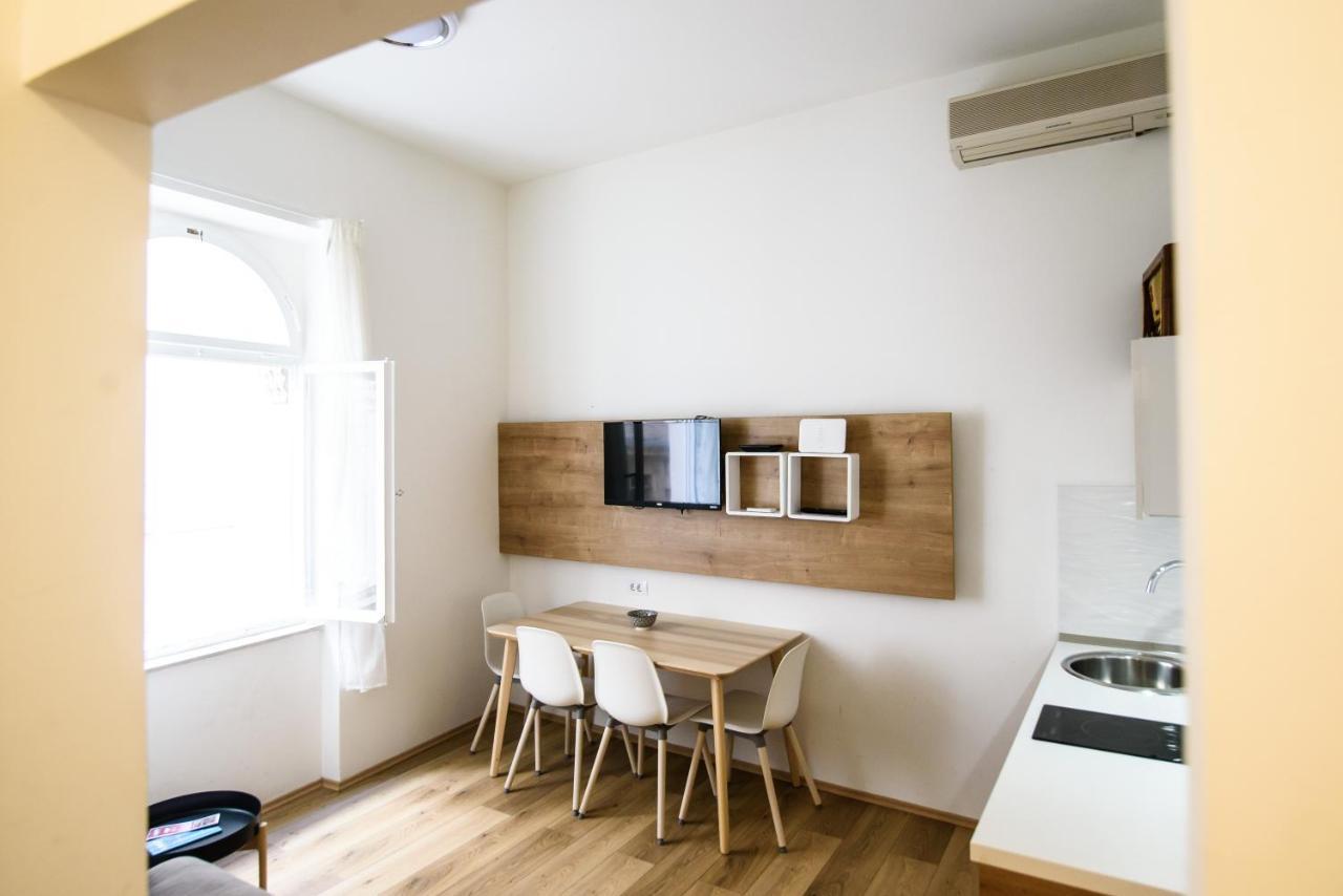 Street Buzz Old Town Apartment By Duhomes Dubrovnik Exteriör bild